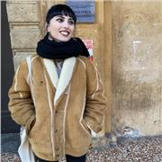 Laureata in Lettere Moderne e in procinto di conseguire la laurea magistrale in Italianistica